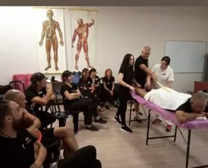 קורס עיסוי רפואי הכשרת מטפלים בעיסוי